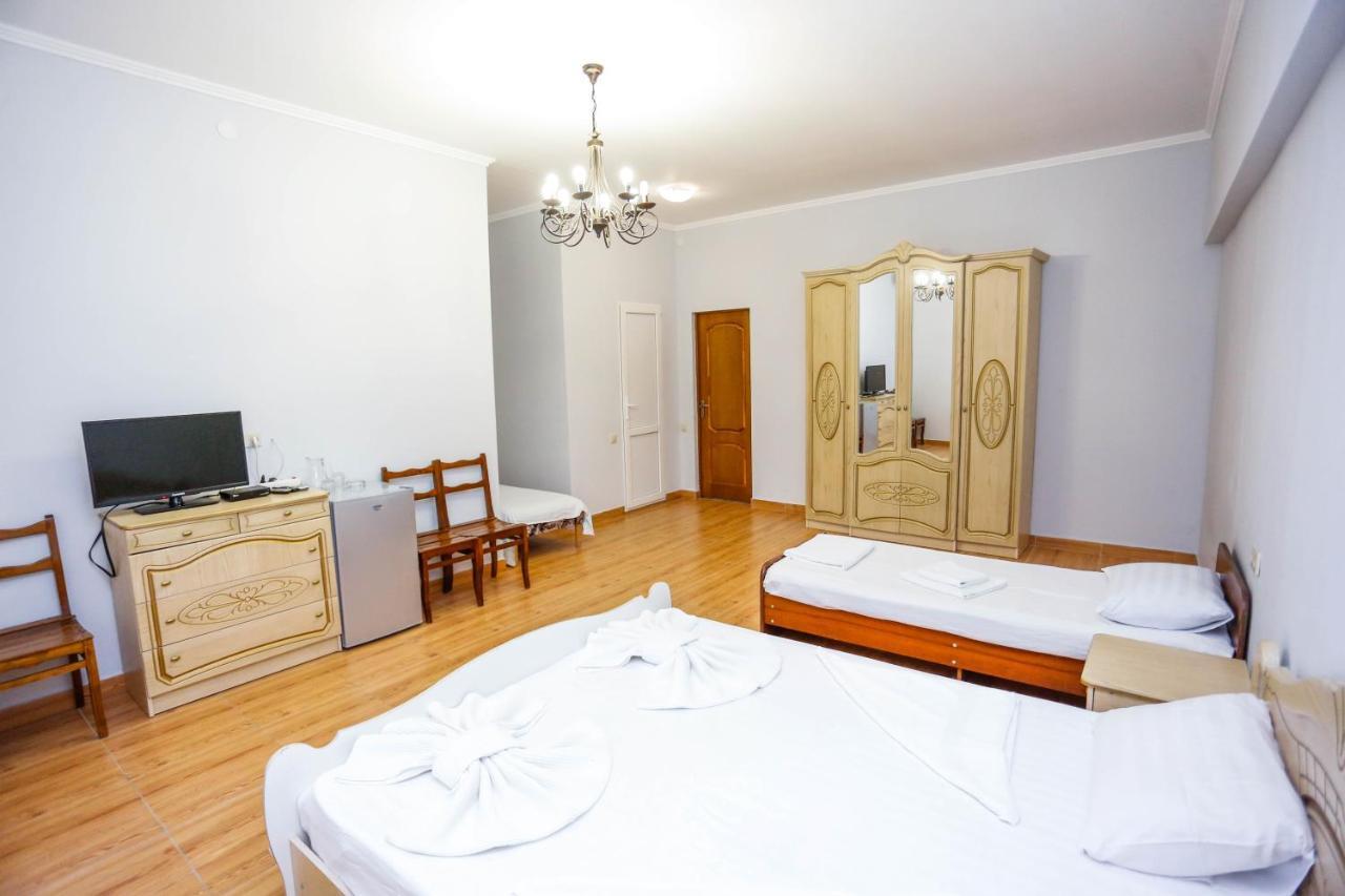 גגרה Hotel Sabina מראה חיצוני תמונה
