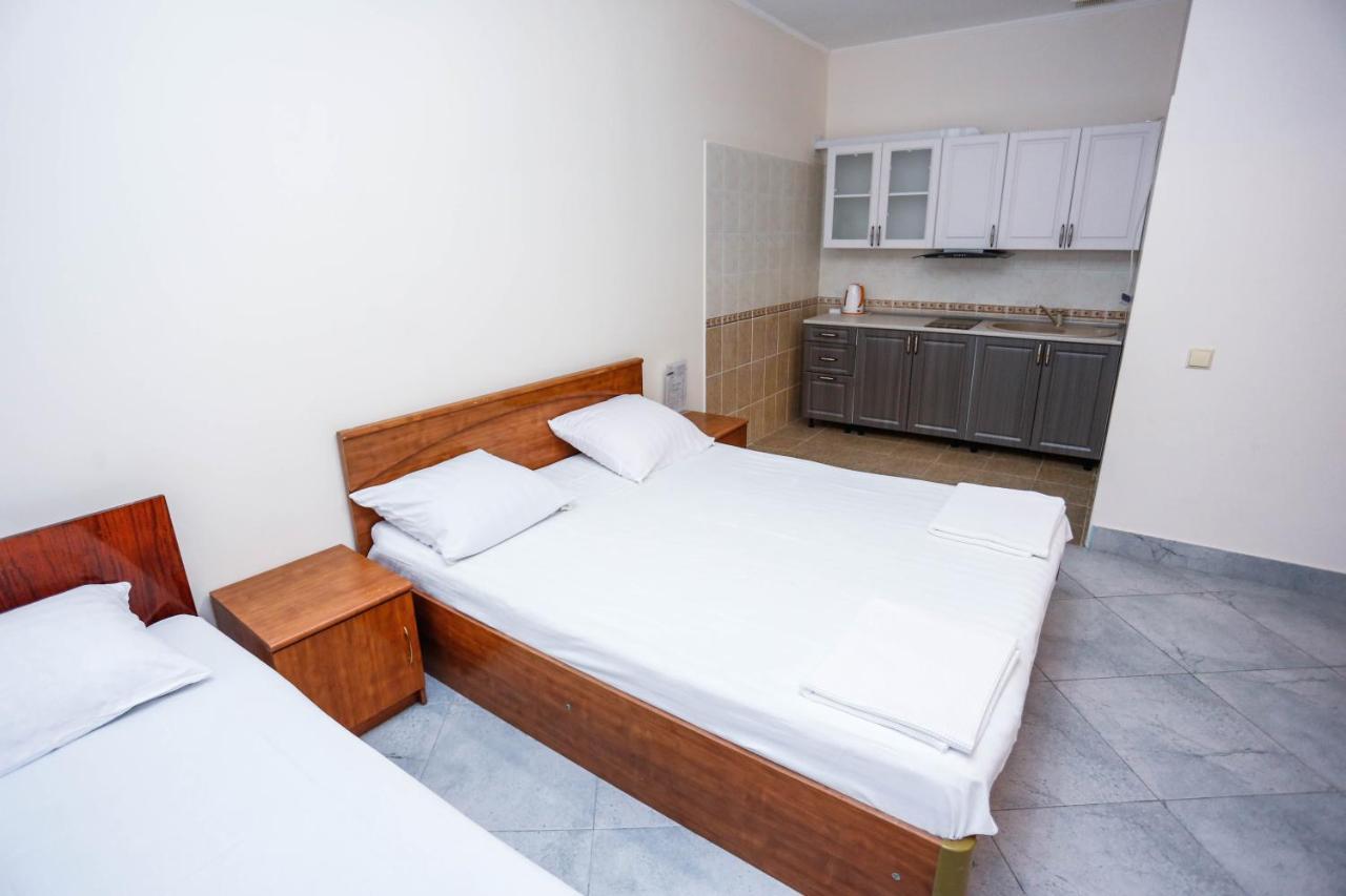 גגרה Hotel Sabina מראה חיצוני תמונה