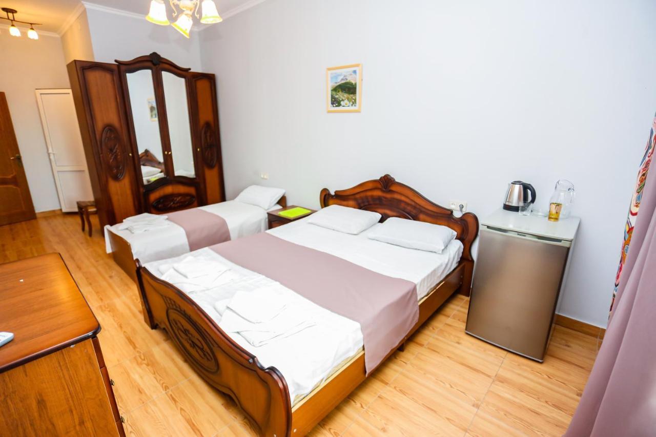 גגרה Hotel Sabina מראה חיצוני תמונה