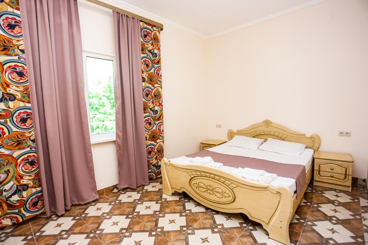 גגרה Hotel Sabina מראה חיצוני תמונה