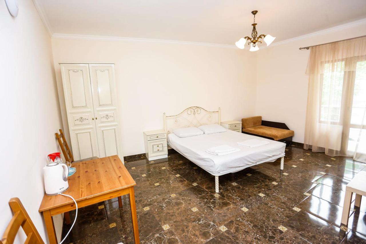 גגרה Hotel Sabina מראה חיצוני תמונה