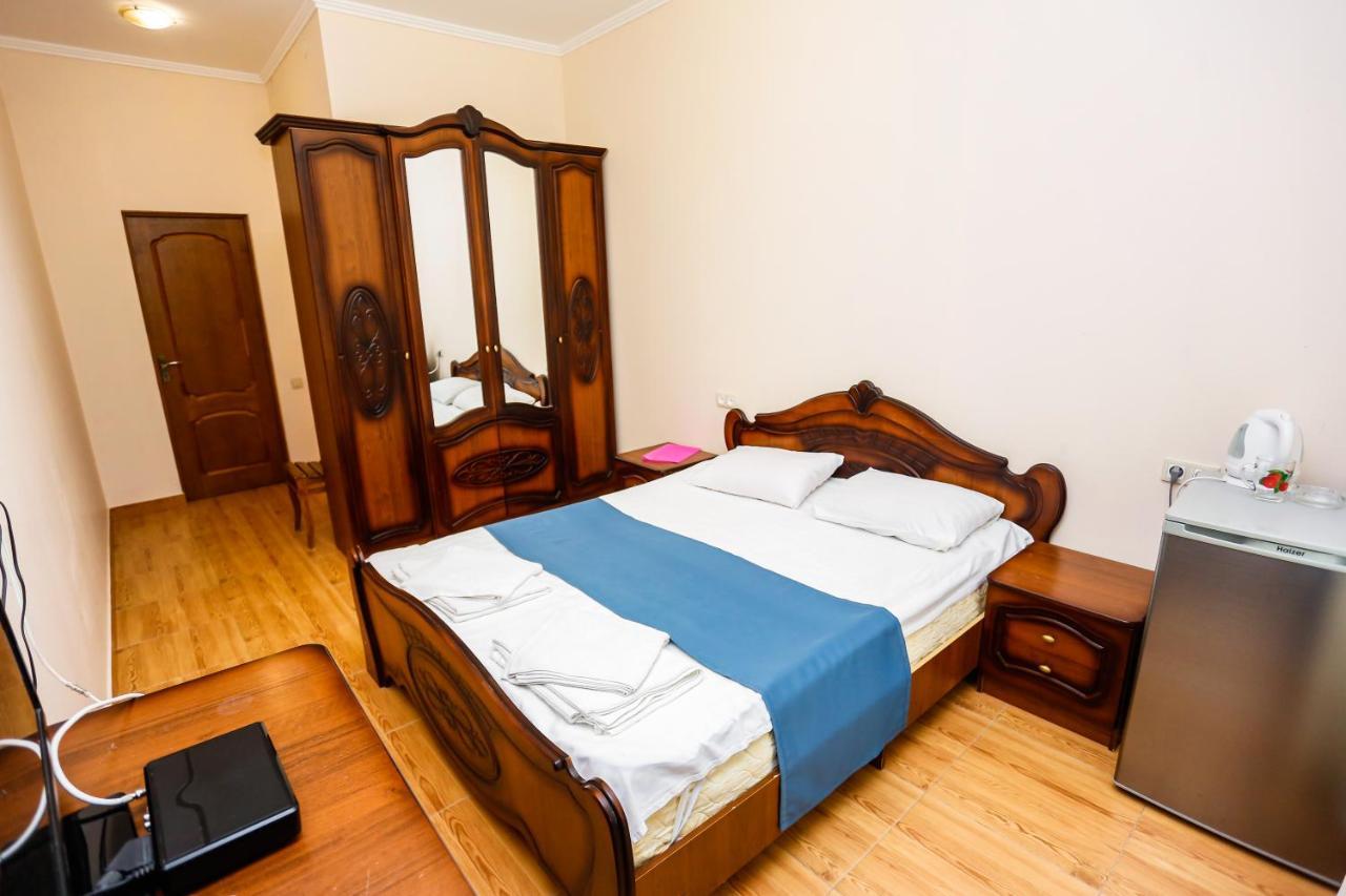גגרה Hotel Sabina מראה חיצוני תמונה